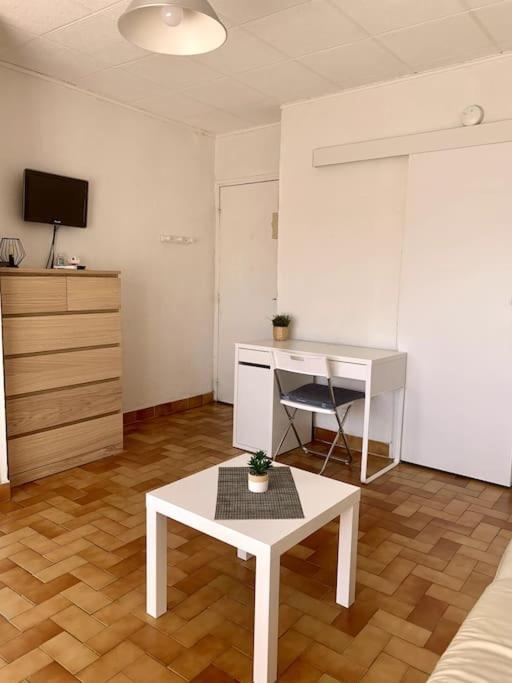 La Garde : Joli Studio Dans Residence Екстериор снимка